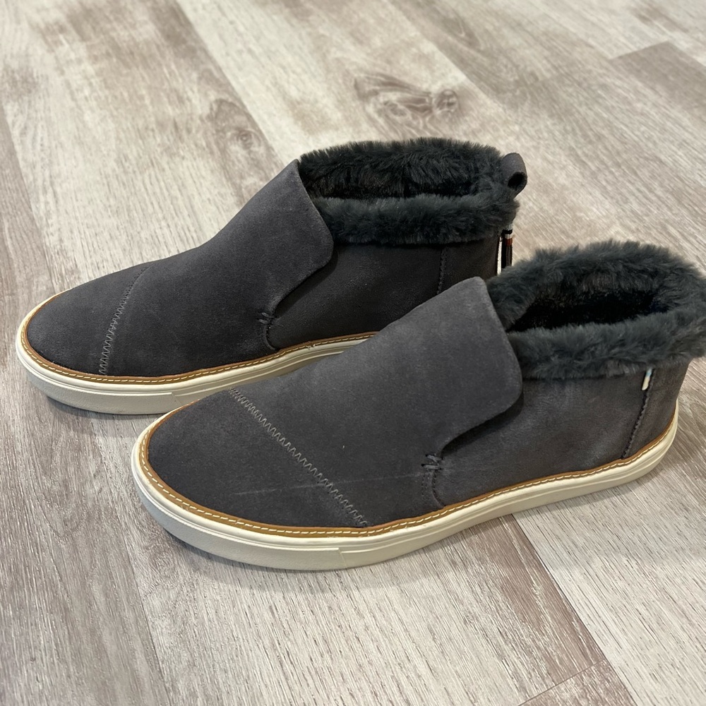 Toms Paxton Slip On, size 8, Gray
